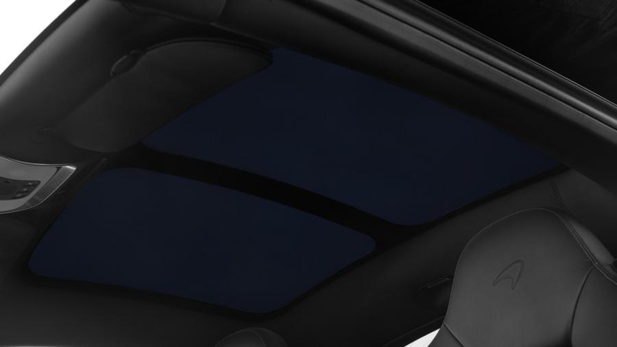 Детали интерьера McLaren 570GT Sport Pack 2018 года  (WW) (фото 6 из 7)